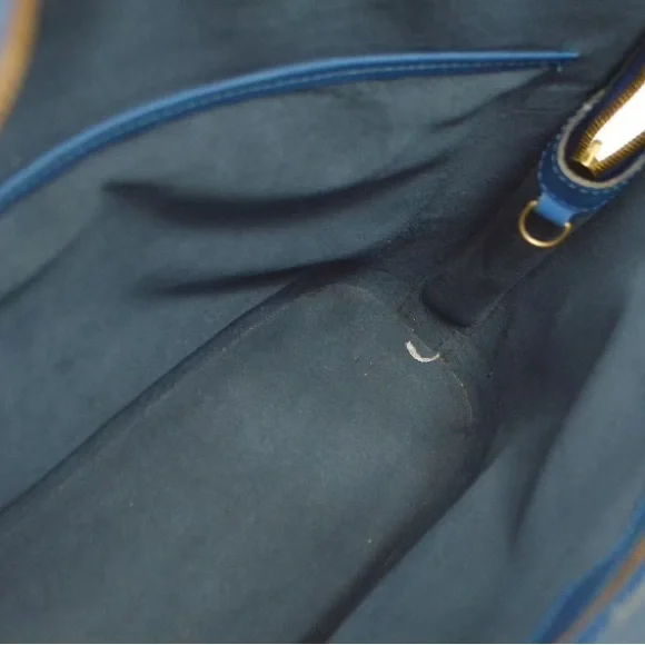 Louis Vuitton Epi Rusac Leather Shoulder Bag Blue - Picture 4 of 6